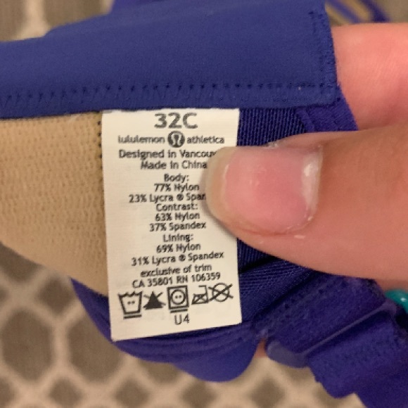 NEW Lululemon sports bra - Picture 3 of 3